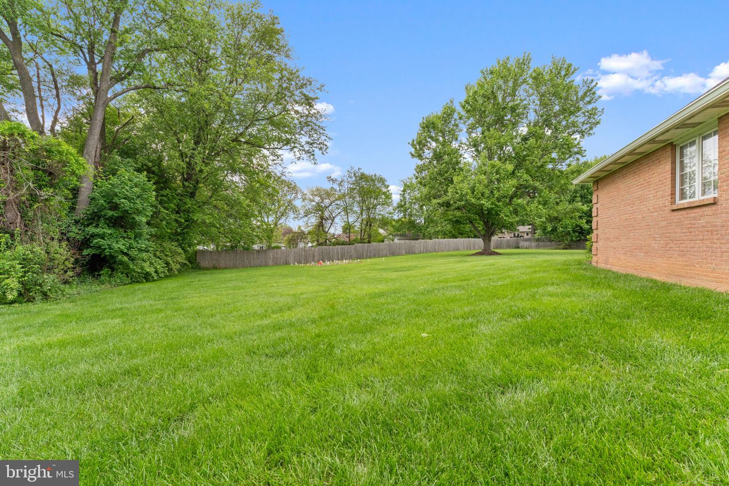 18903 Manchester Dr Property Photo 36