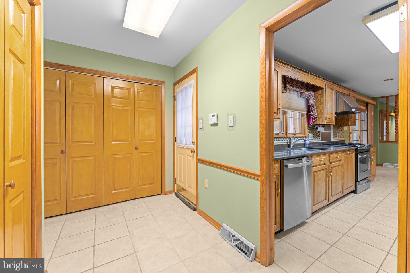 18903 Manchester Dr Property Photo 49