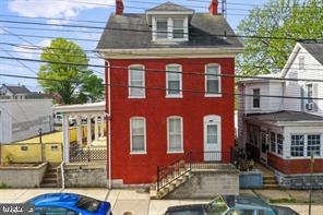 701 W Washington St Property Photo 1