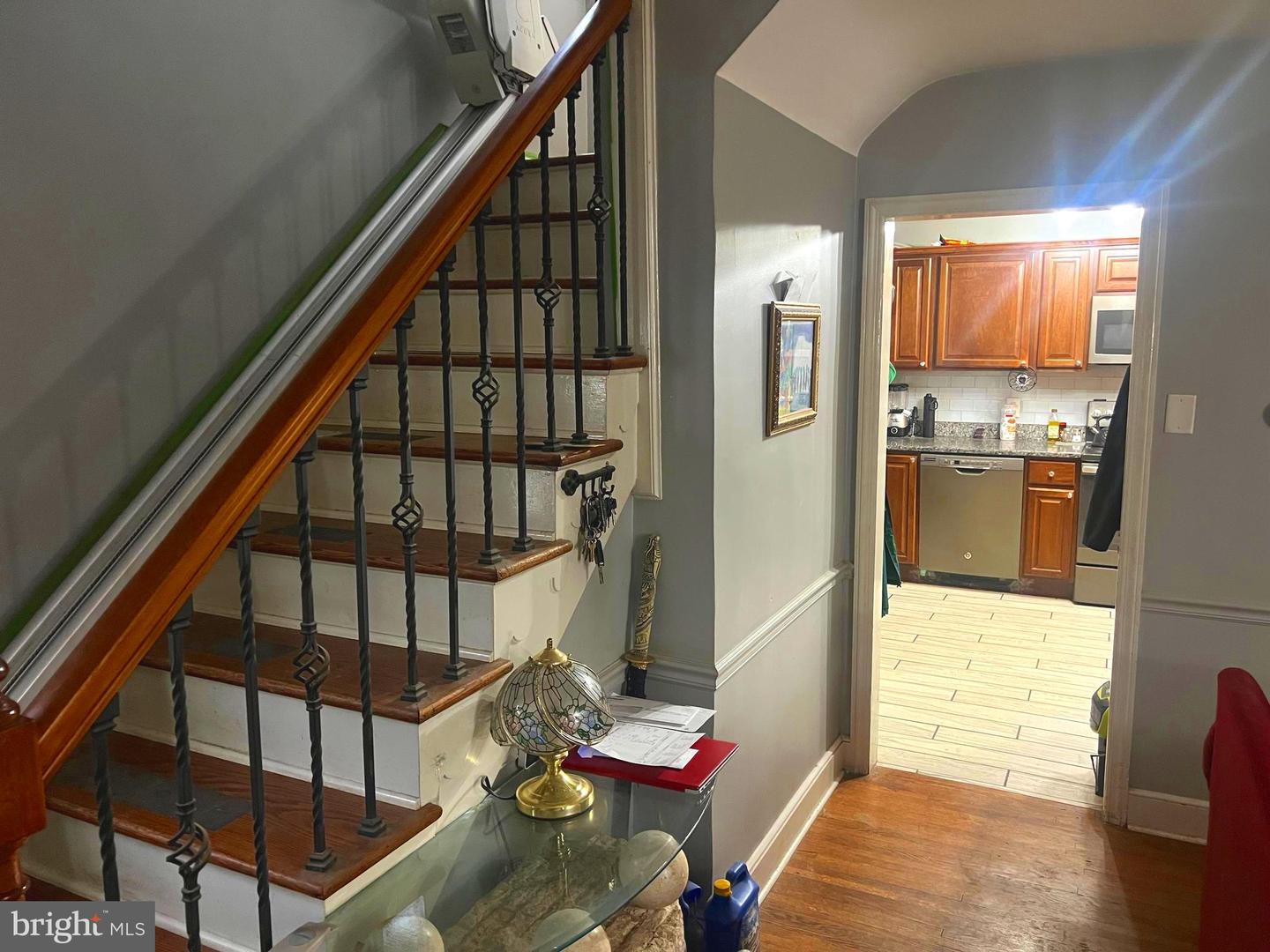 953 View St Property Photo 11
