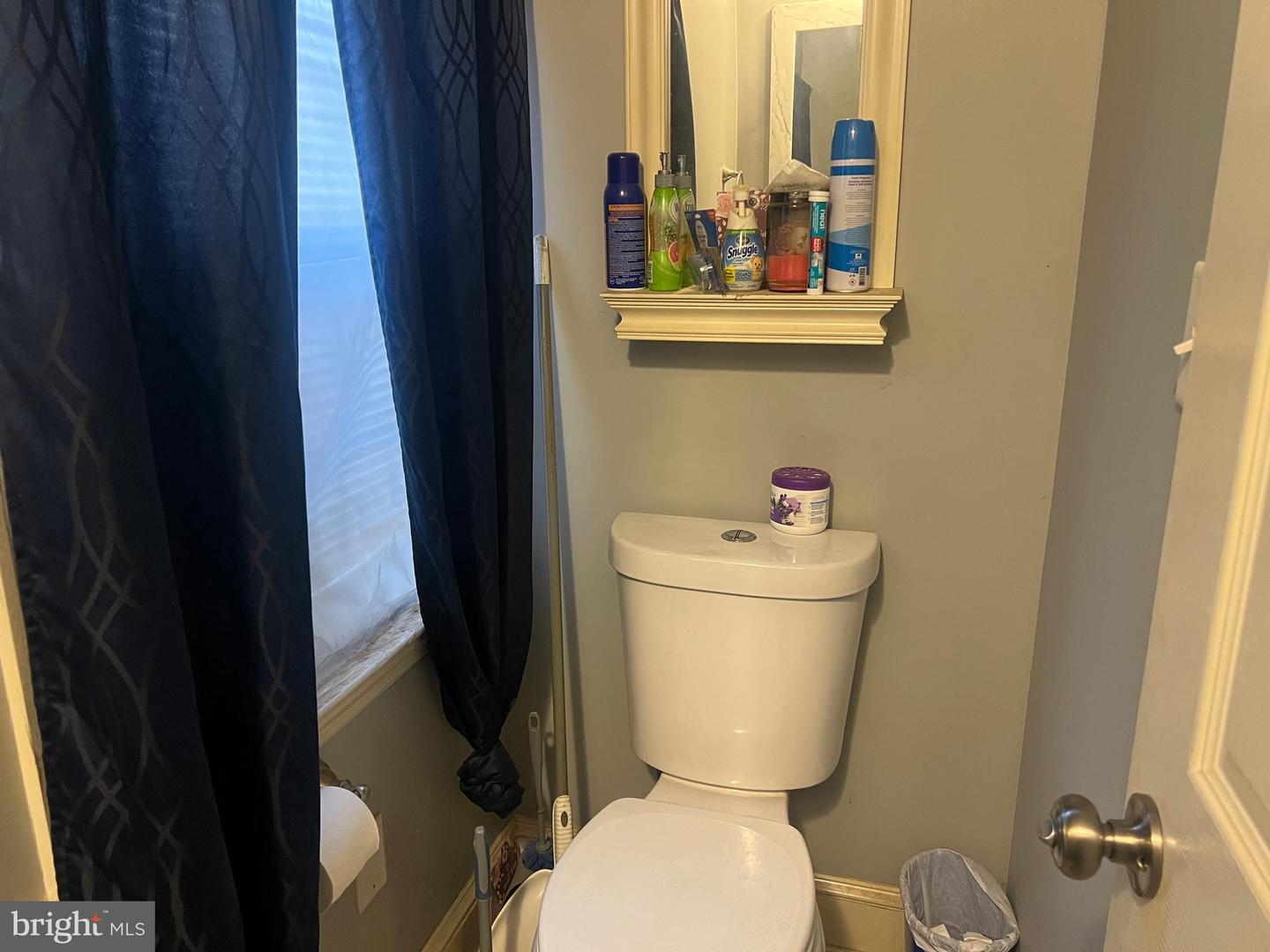 953 View St Property Photo 22