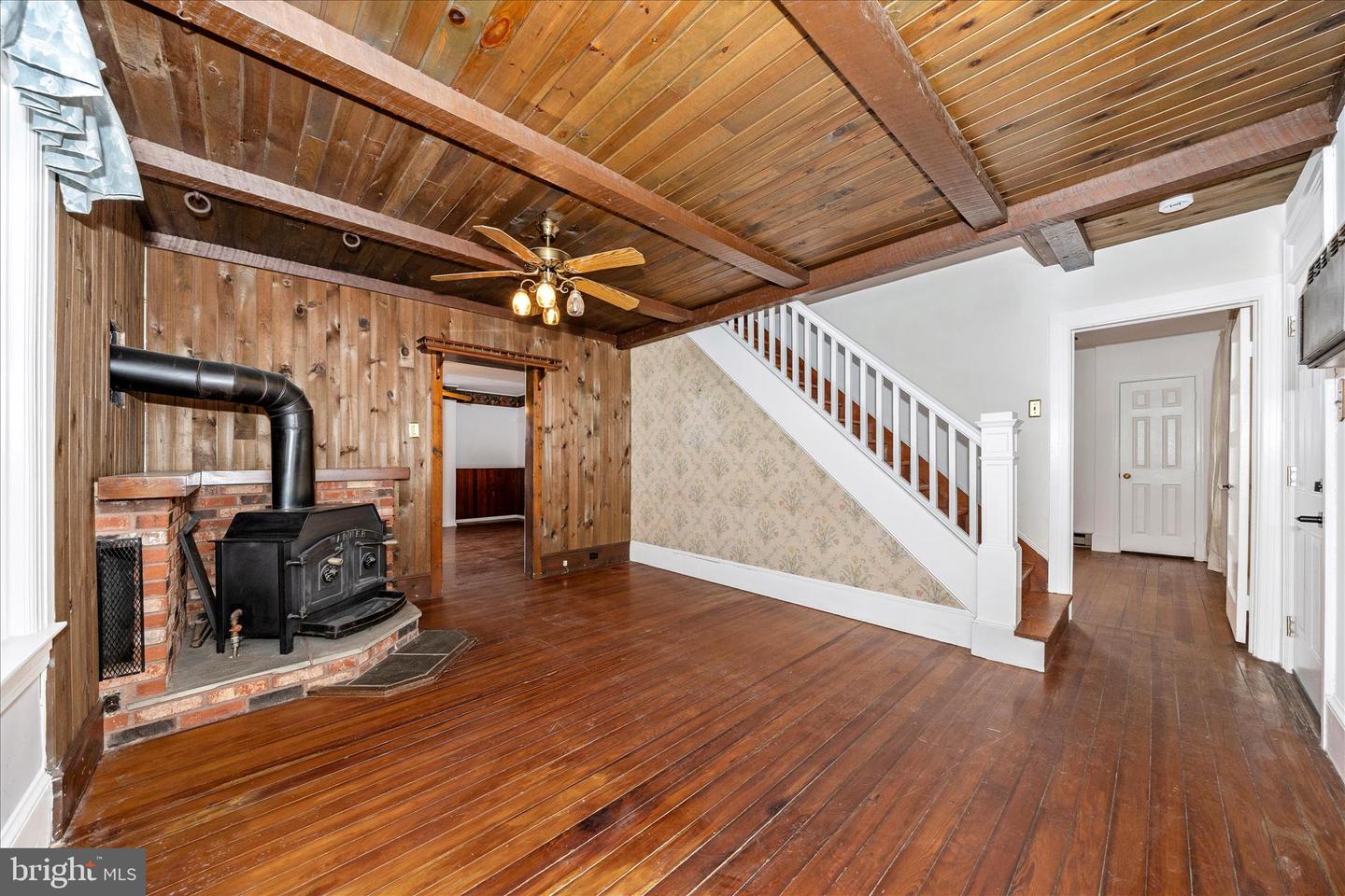 14243 Cearfoss Pike Property Photo 7