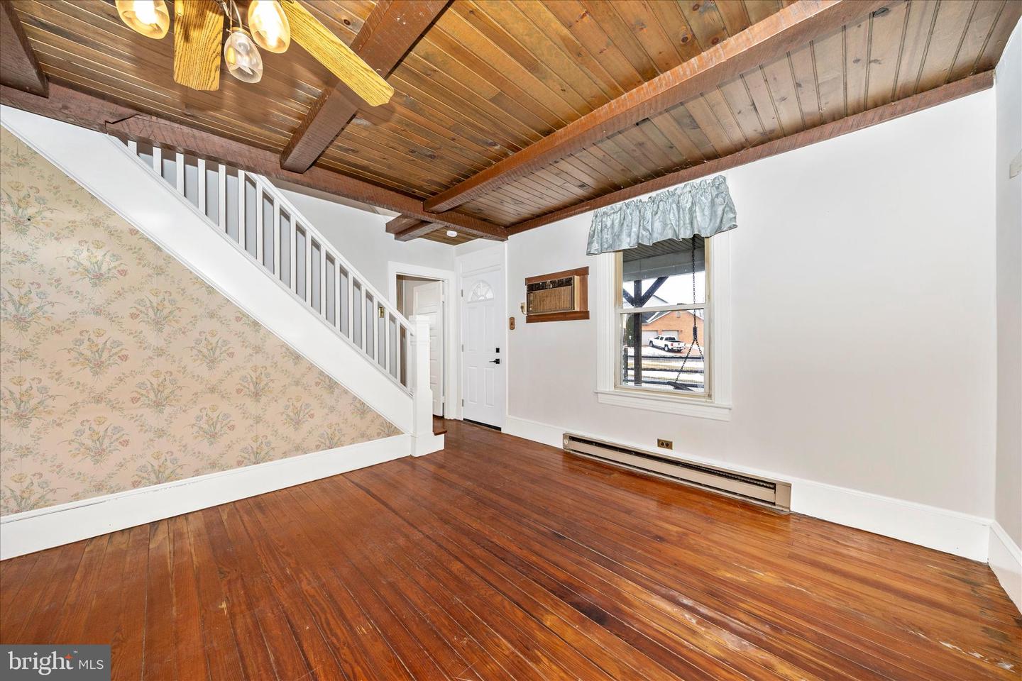 14243 Cearfoss Pike Property Photo 8
