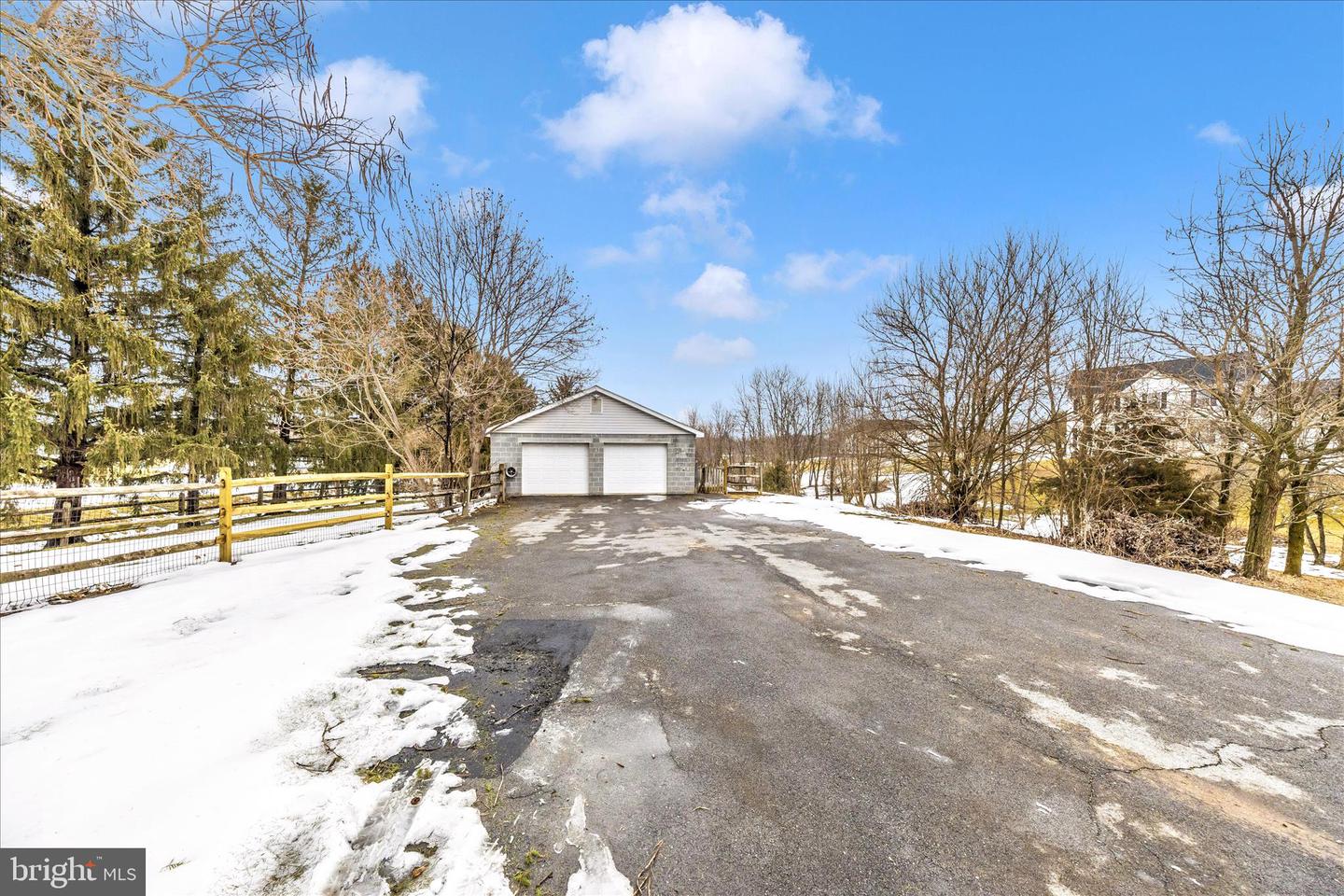 14243 Cearfoss Pike Property Photo 48