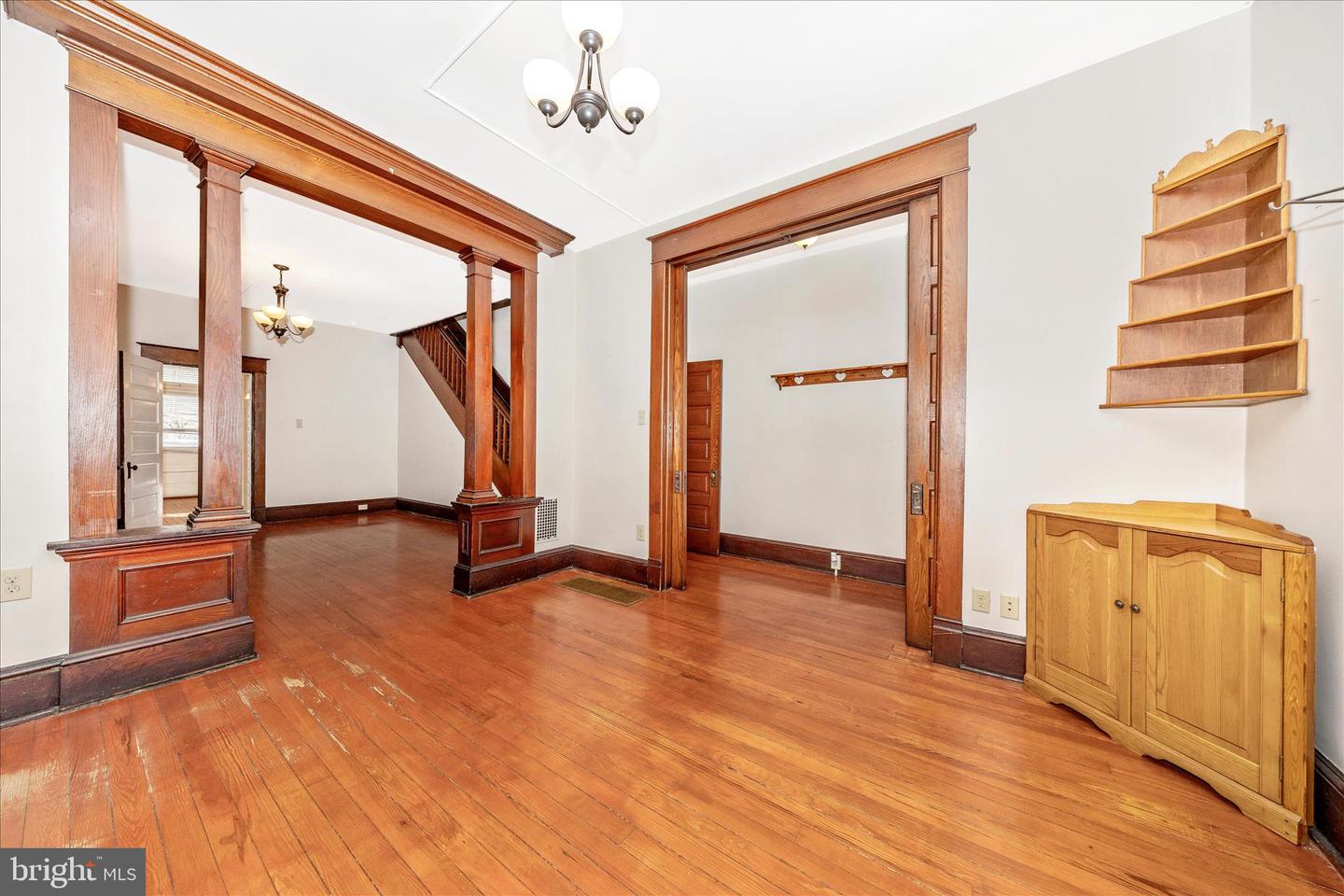 629 N Mulberry St Property Photo 6