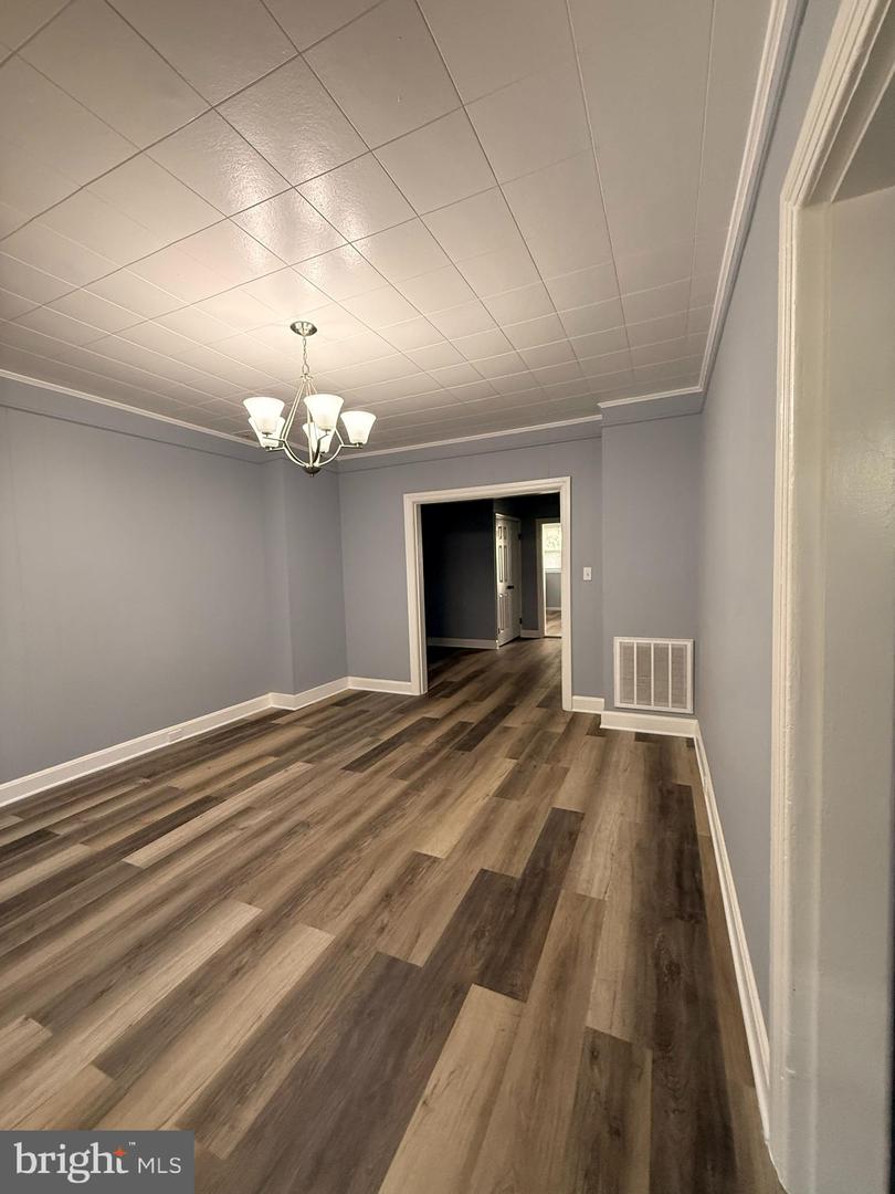 34 Elizabeth St Property Photo 8