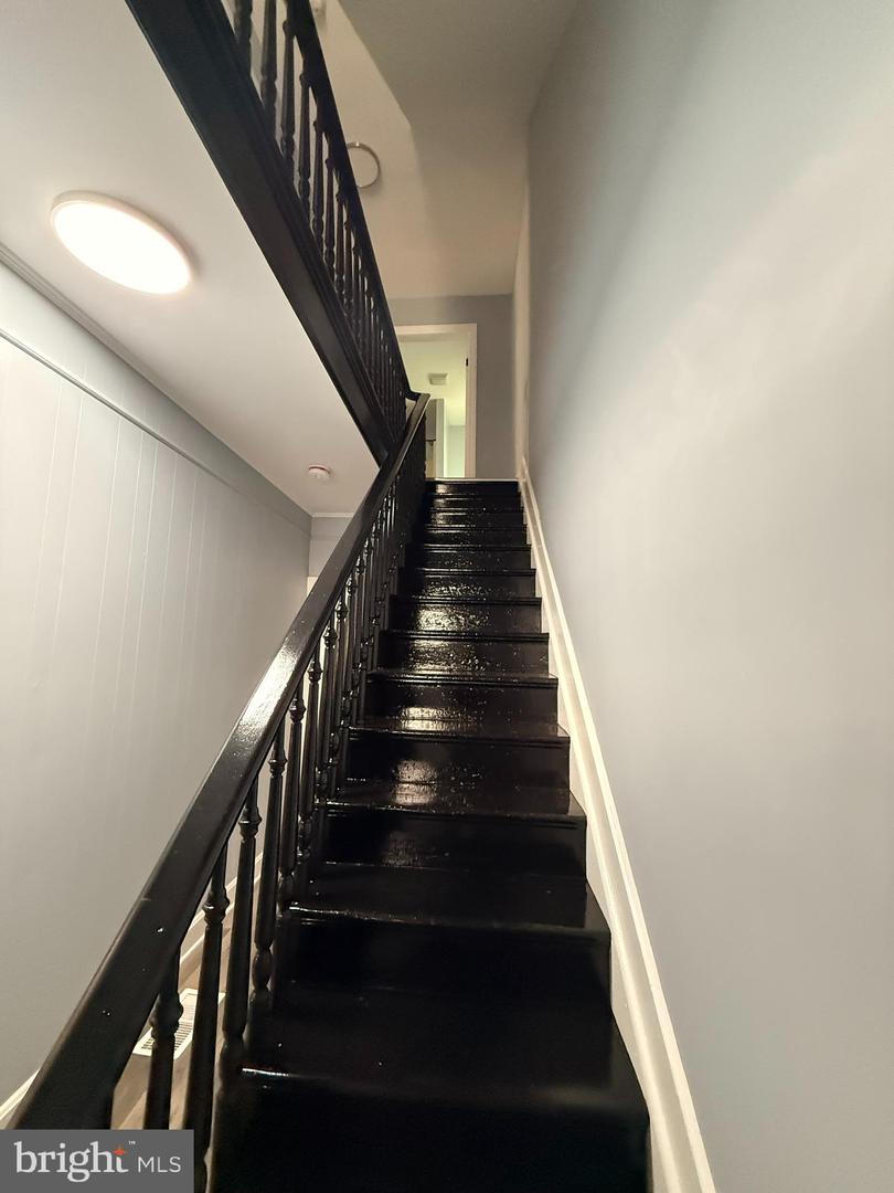 34 Elizabeth St Property Photo 37
