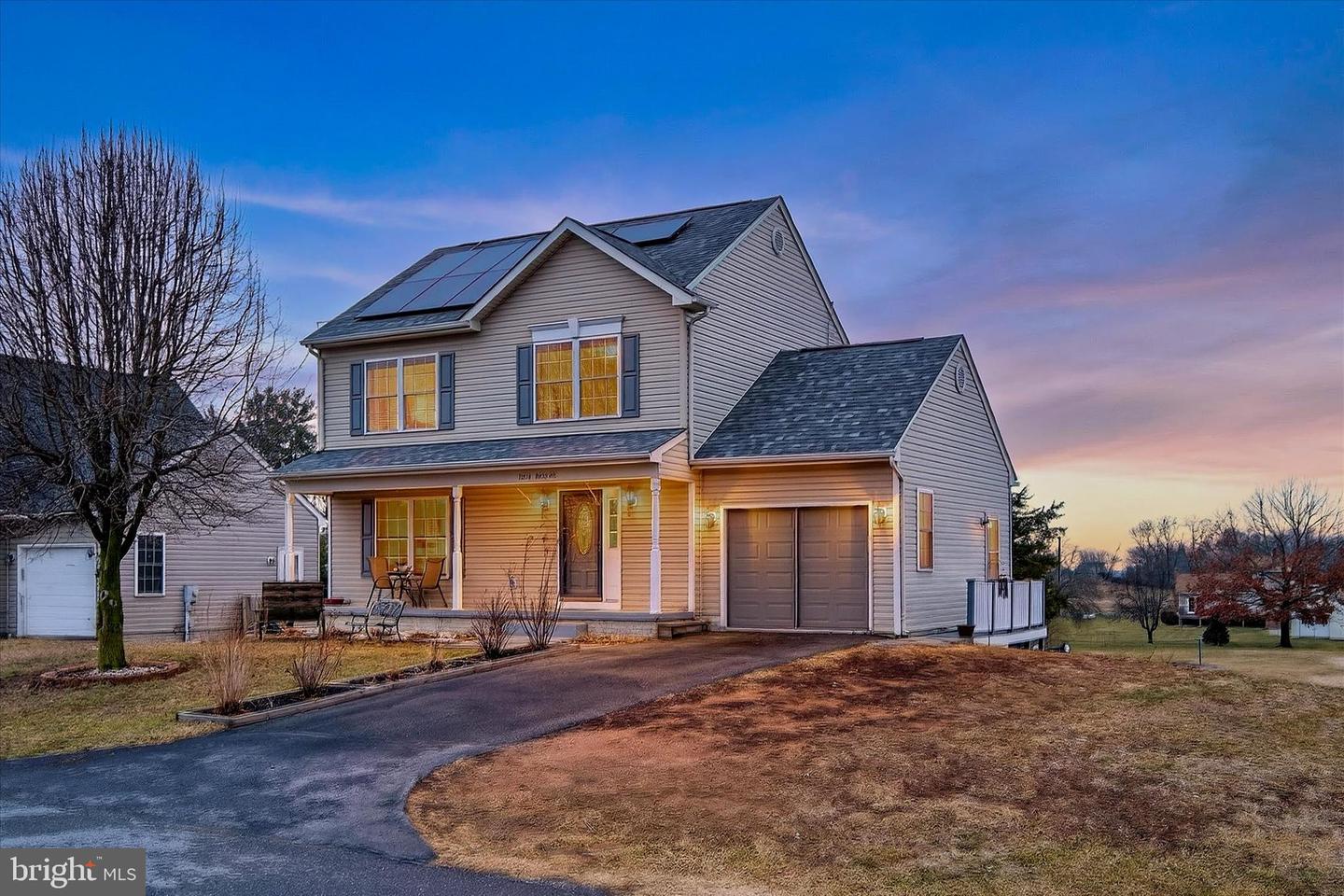 12214 BUCKY AVE