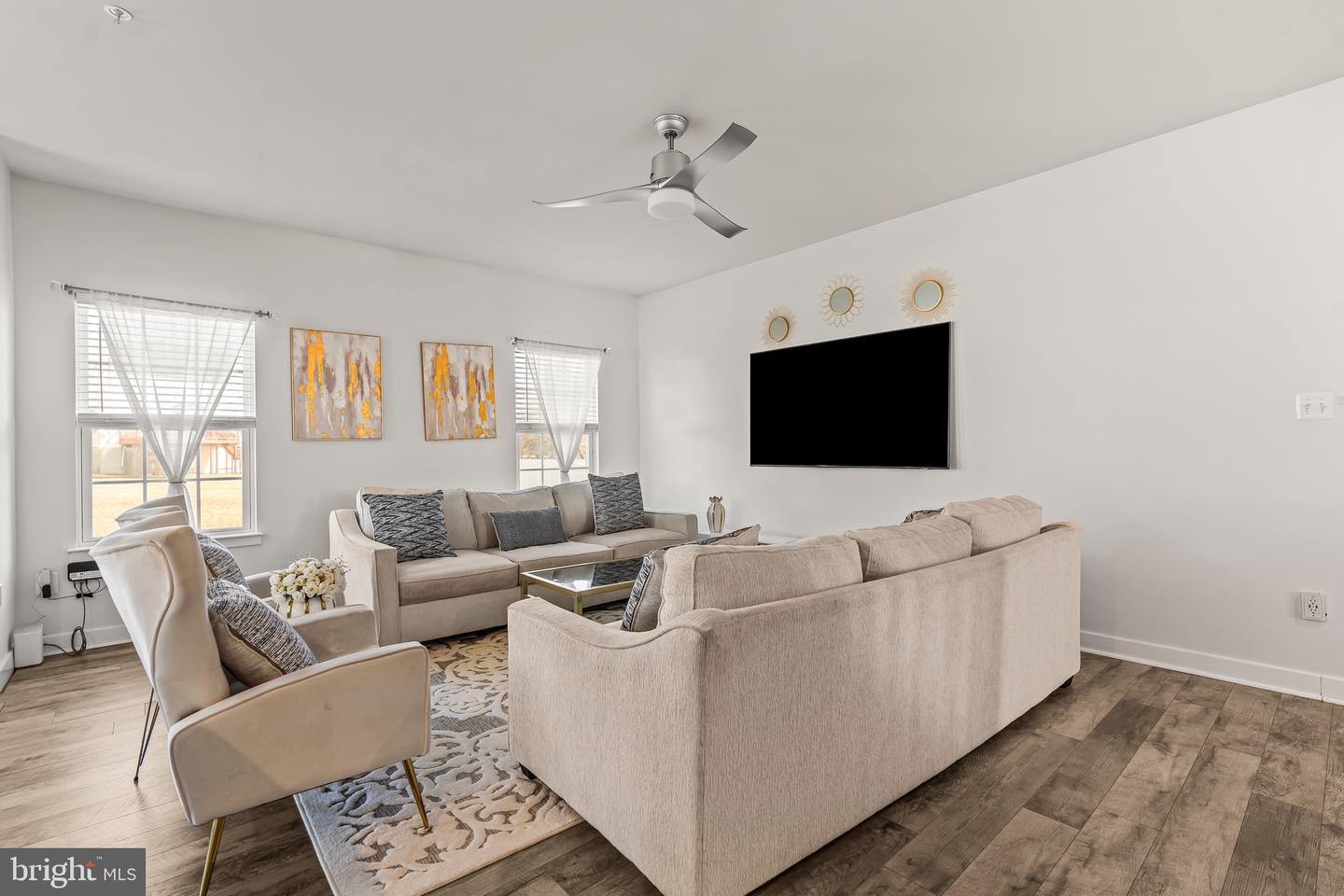 18214 Brownstone Pl Property Photo 8