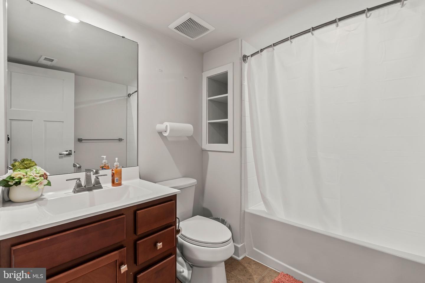 18214 Brownstone Pl Property Photo 14