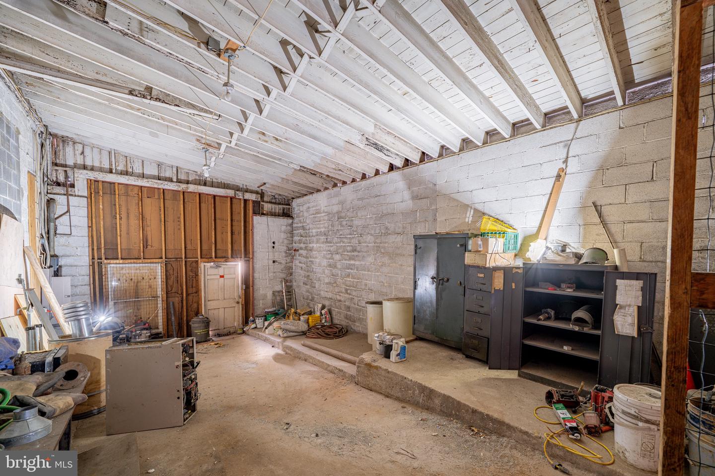 132 E Washington St Property Photo 24