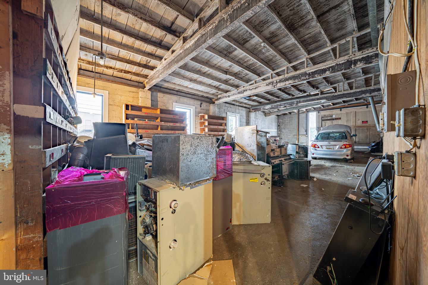 132 E Washington St Property Photo 43