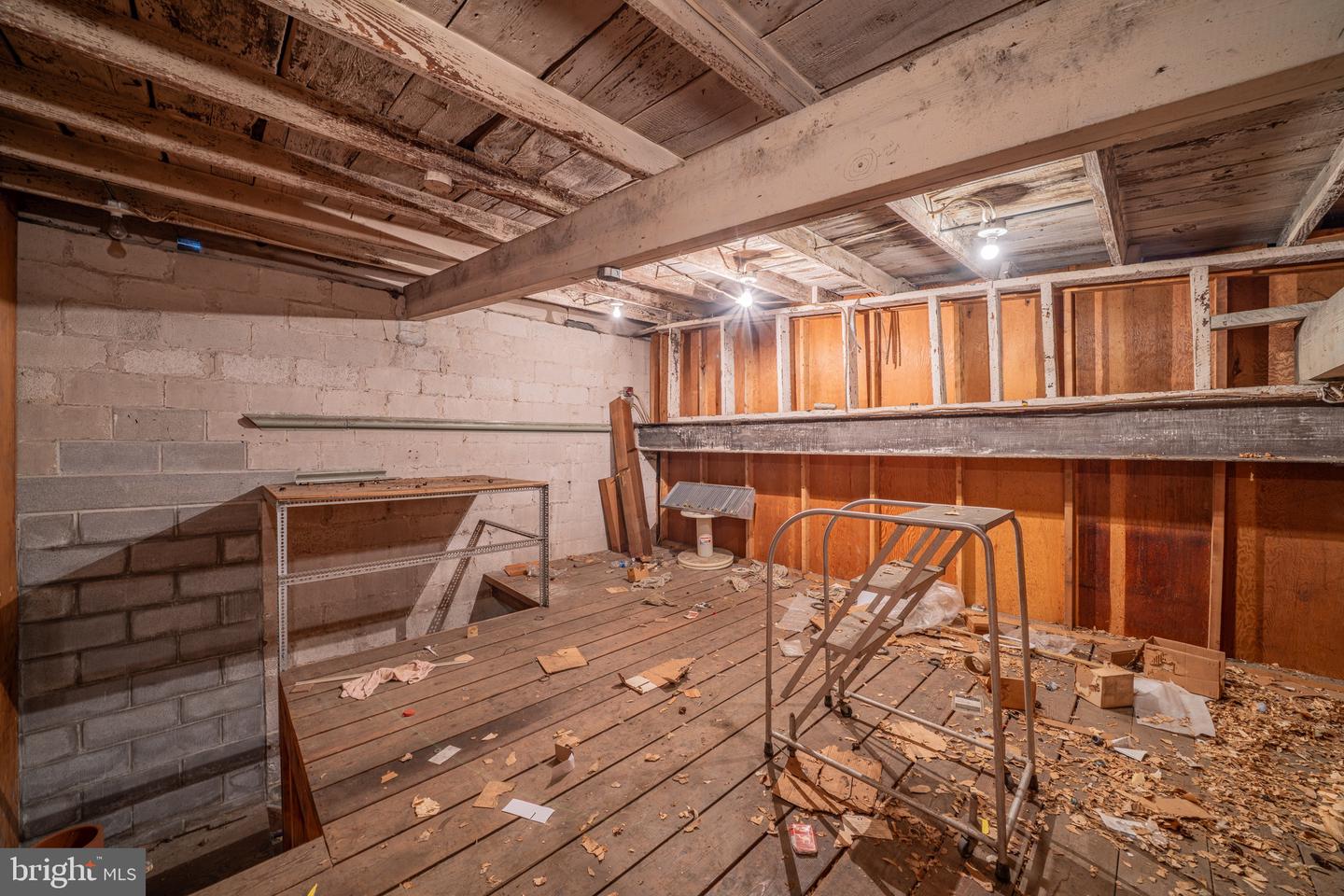 132 E Washington St Property Photo 52