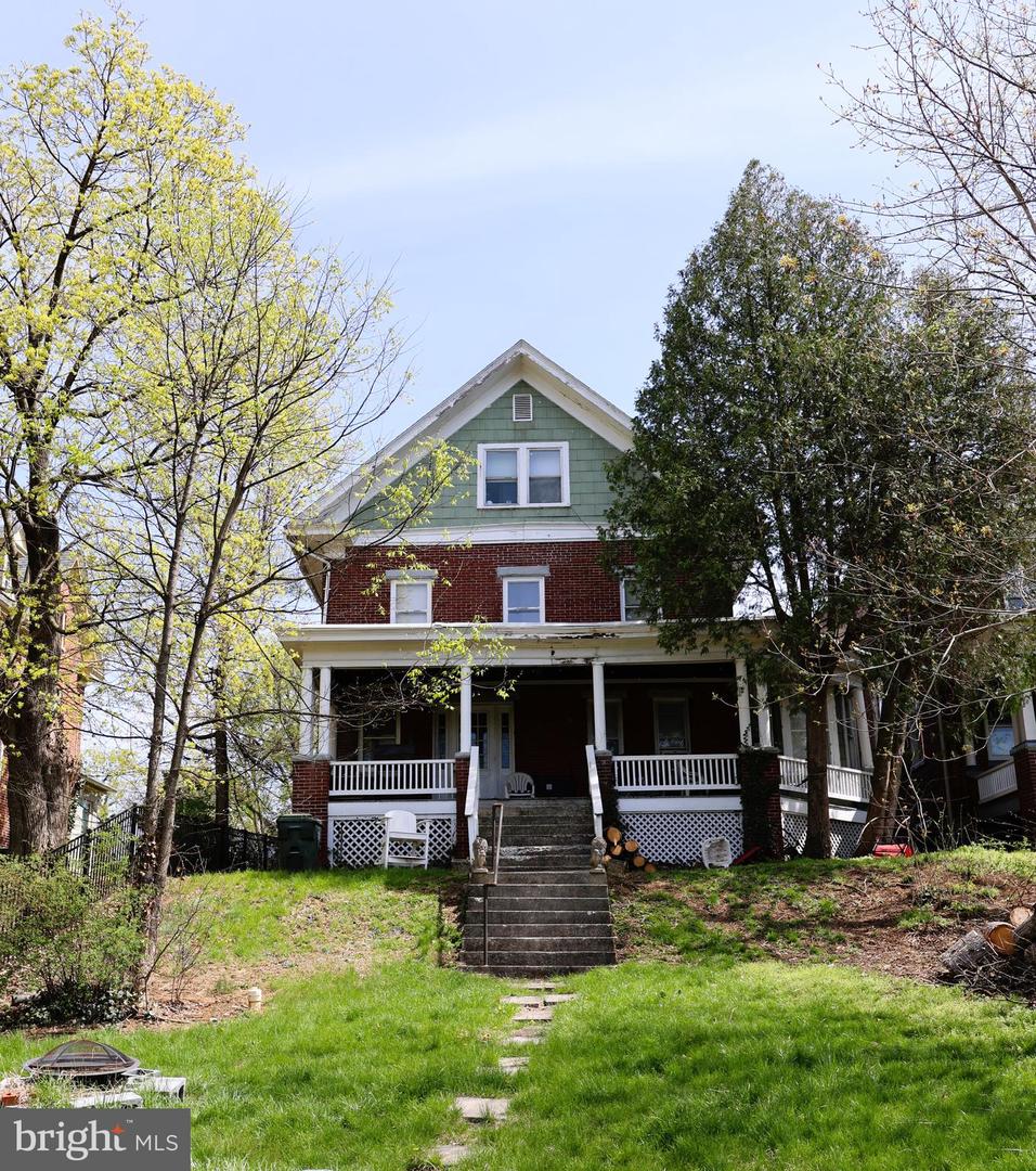 428 VIRGINIA AVE Property Photo 1