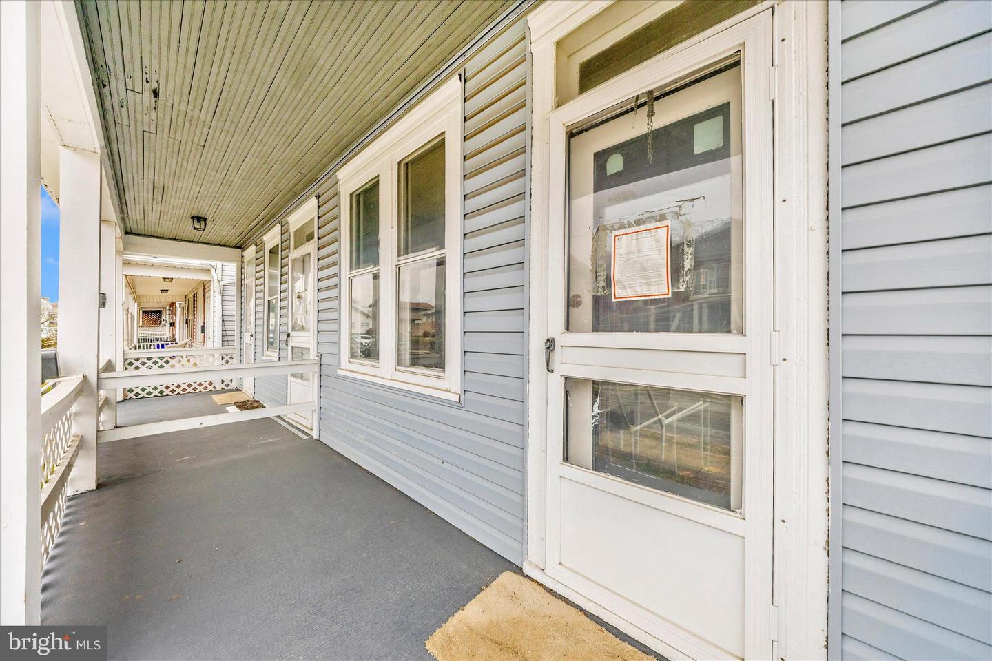 422-422 1/2 Mcdowell Ave Property Photo 13