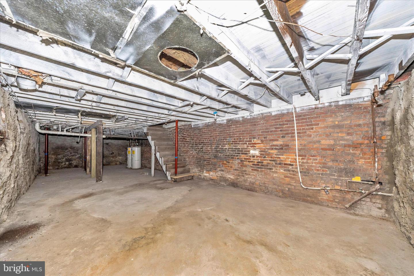422-422 1/2 Mcdowell Ave Property Photo 22