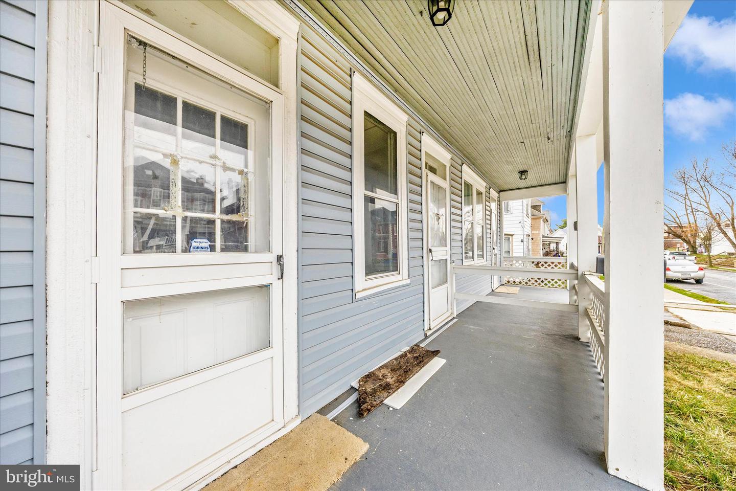 422-422 1/2 Mcdowell Ave Property Photo 24