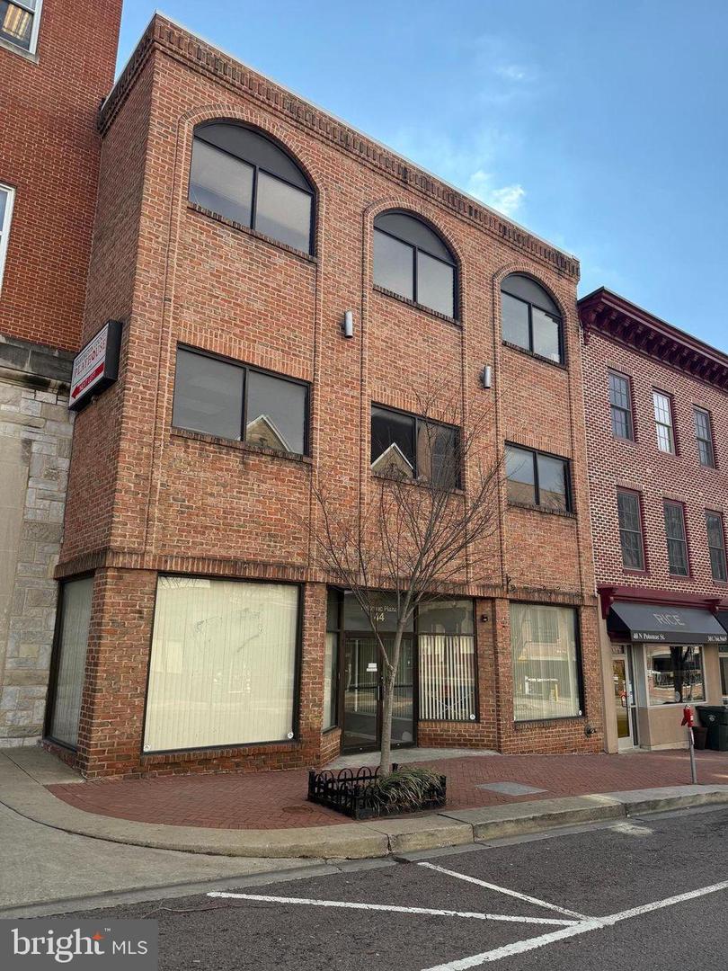 44 N POTOMAC ST #SUITE 204 Property Photo 1