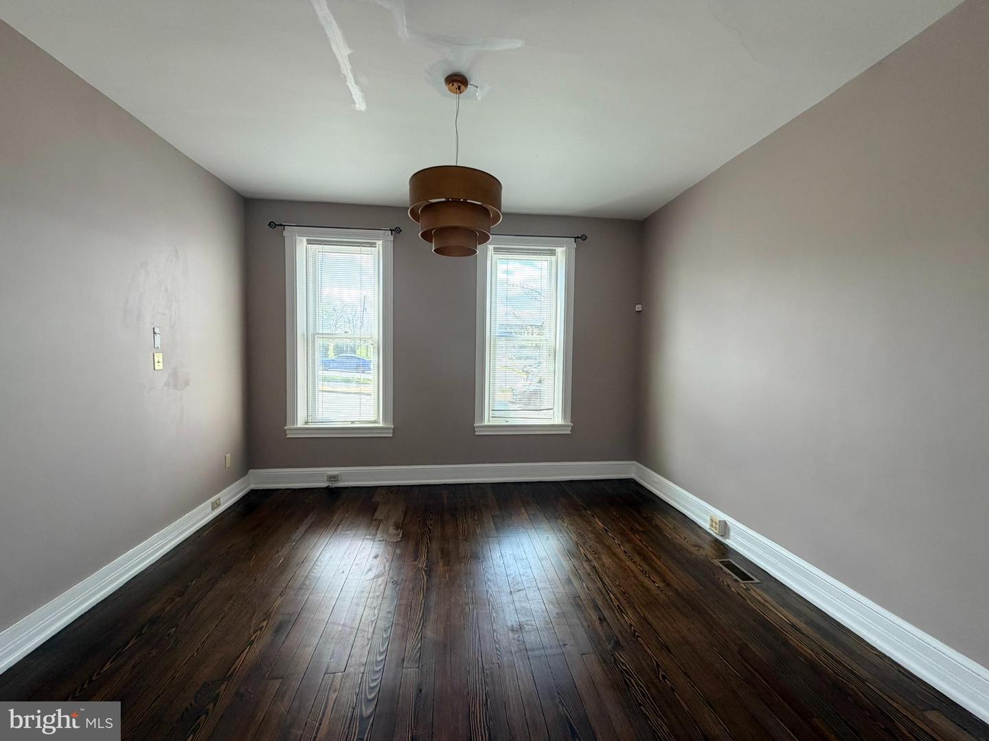 228 E Washington St Property Photo 29