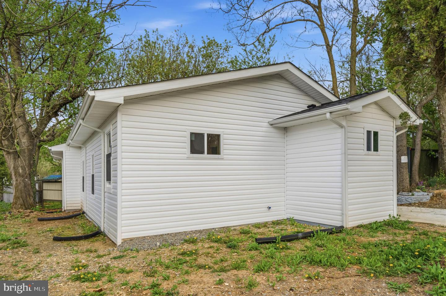 11901 Sun Valley Dr Property Photo 2