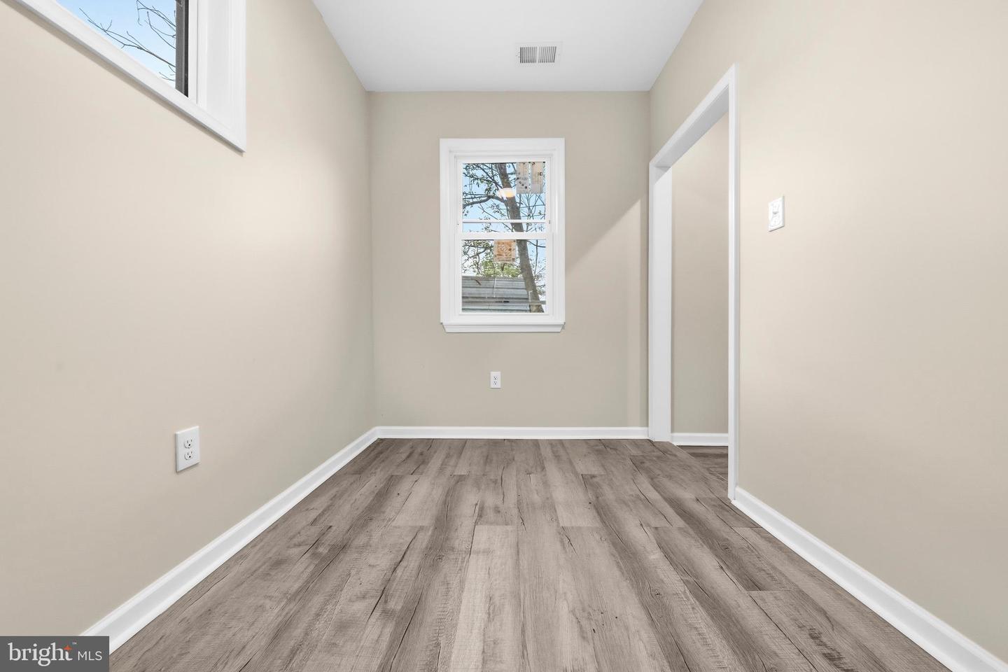 11901 Sun Valley Dr Property Photo 17
