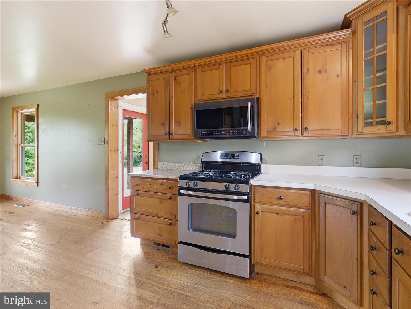 9820 Wandering Ln Property Photo 10