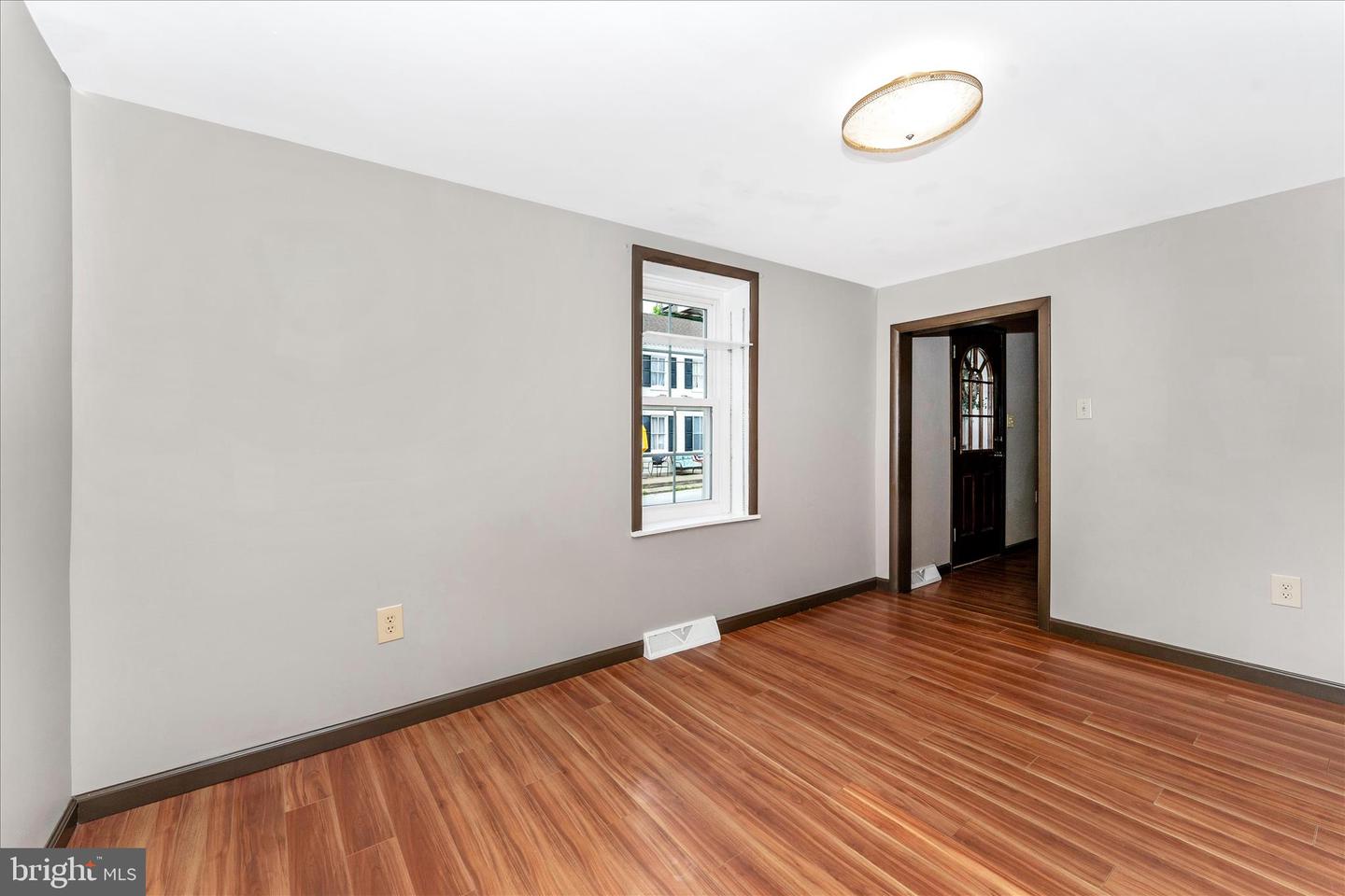 21321 Leiter St Property Photo 12