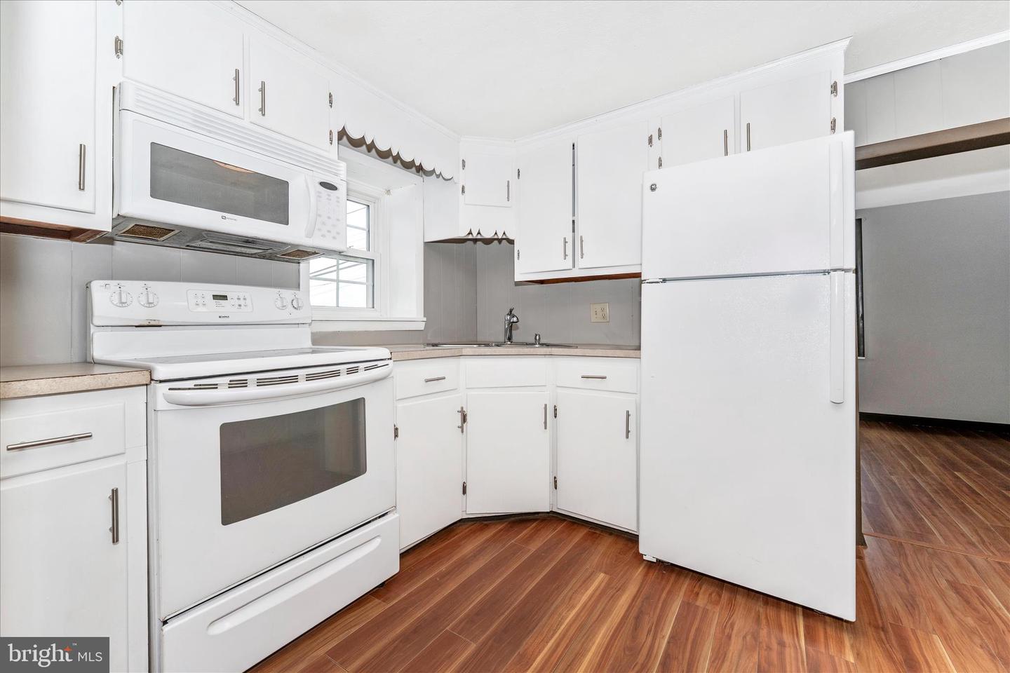21321 Leiter St Property Photo 15