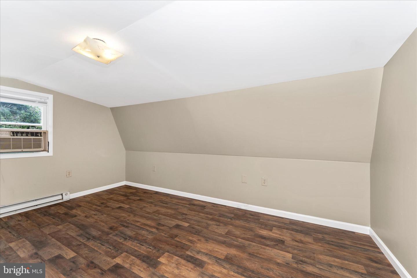 21321 Leiter St Property Photo 38