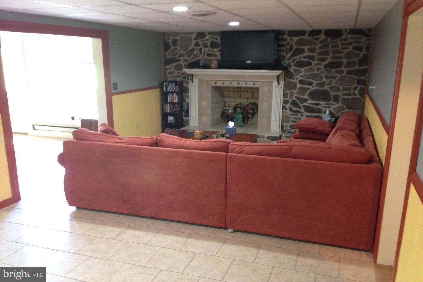 21680 Leitersburg Pike Property Photo 31