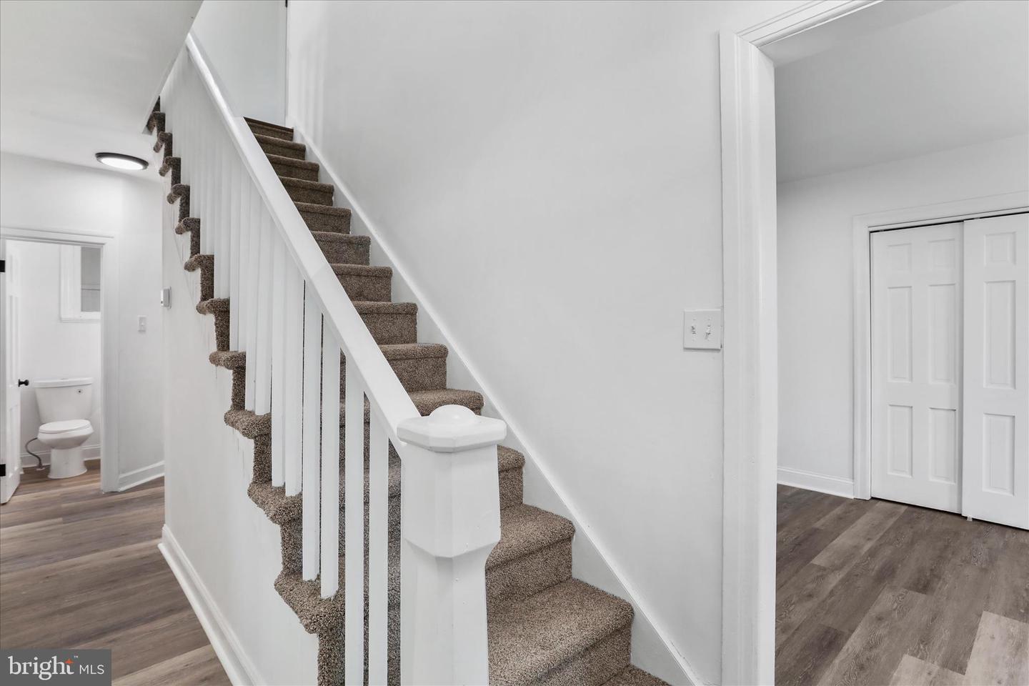 15225 Fairview Rd Property Photo 5