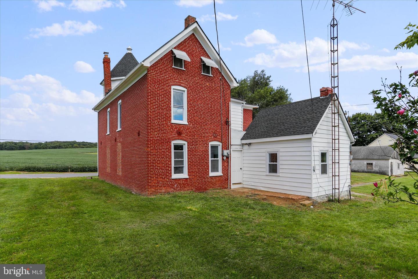 15225 Fairview Rd Property Photo 38