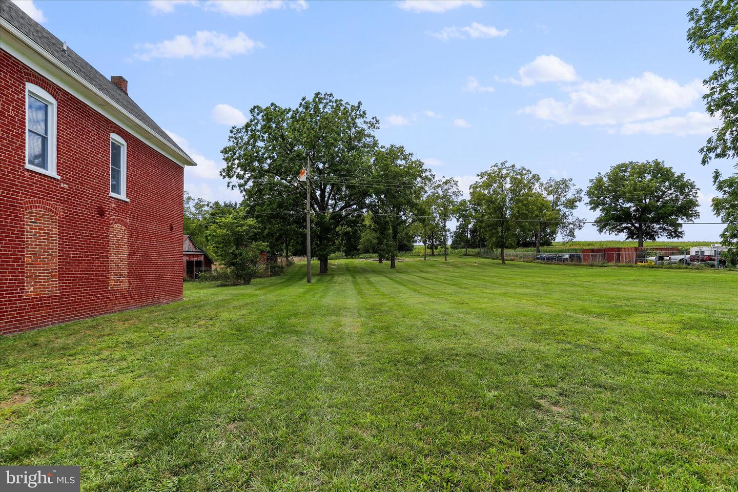 15225 Fairview Rd Property Photo 39