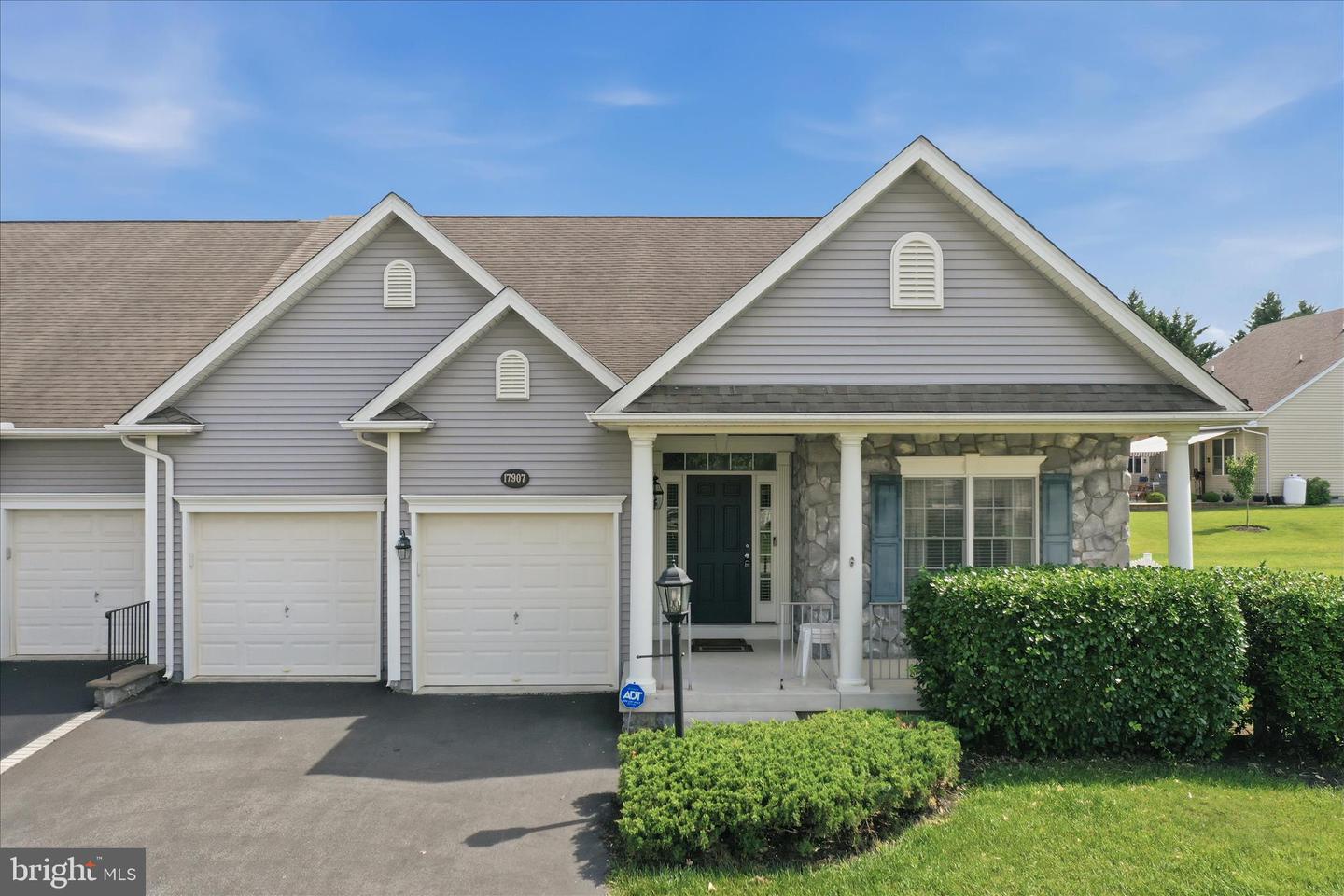 17907 Constitution Cir Property Photo 1