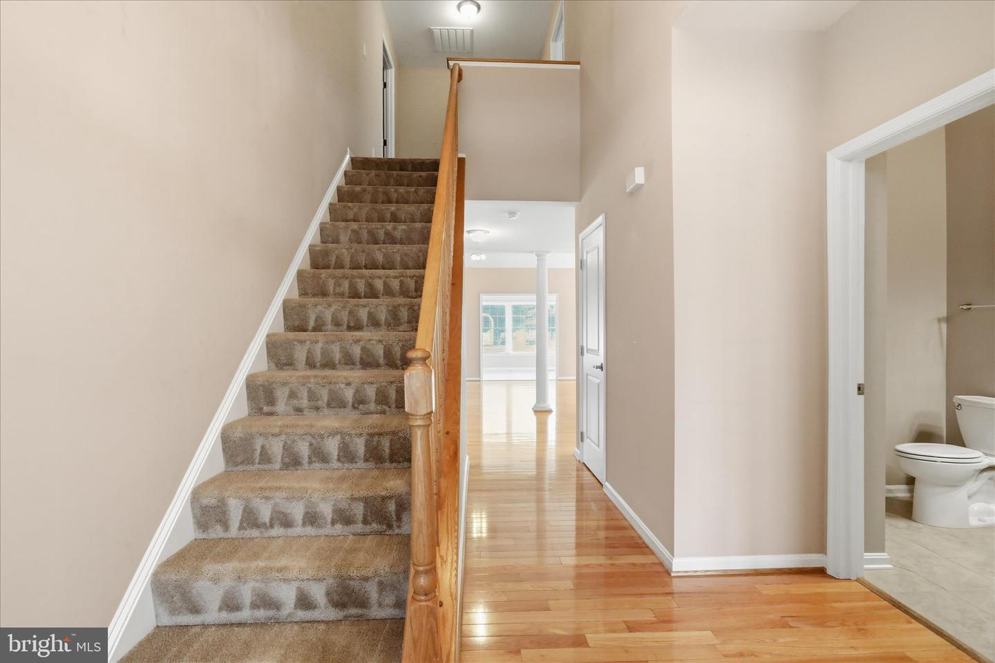 17907 Constitution Cir Property Photo 5