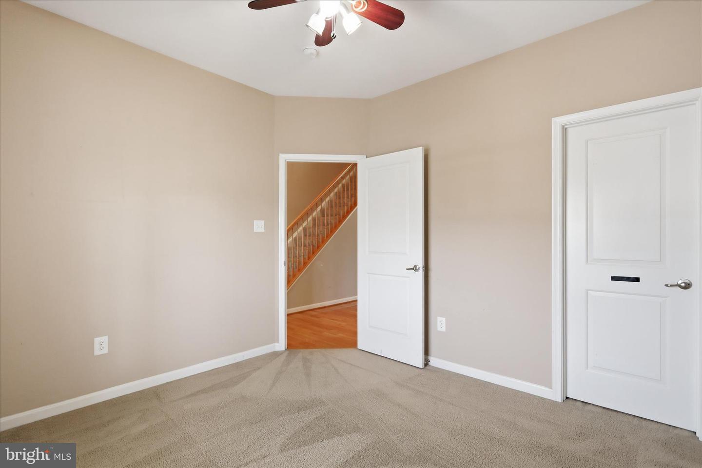 17907 Constitution Cir Property Photo 9
