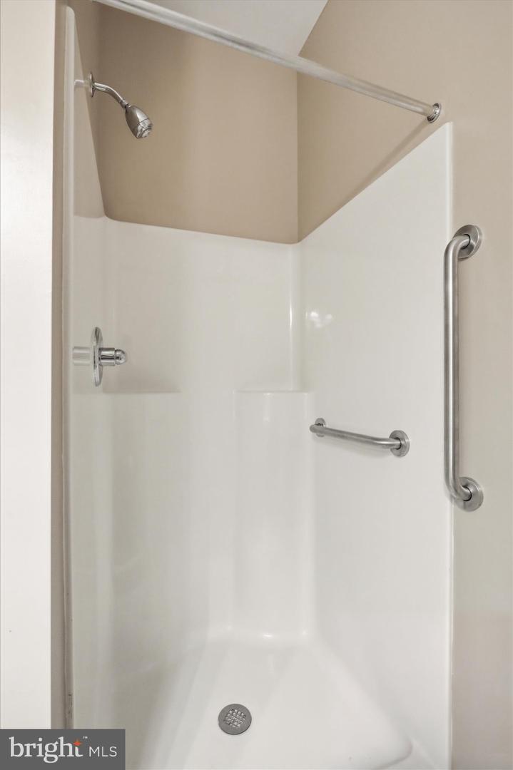 17907 Constitution Cir Property Photo 12