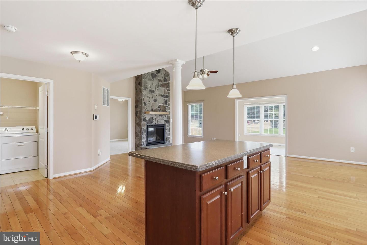17907 Constitution Cir Property Photo 14