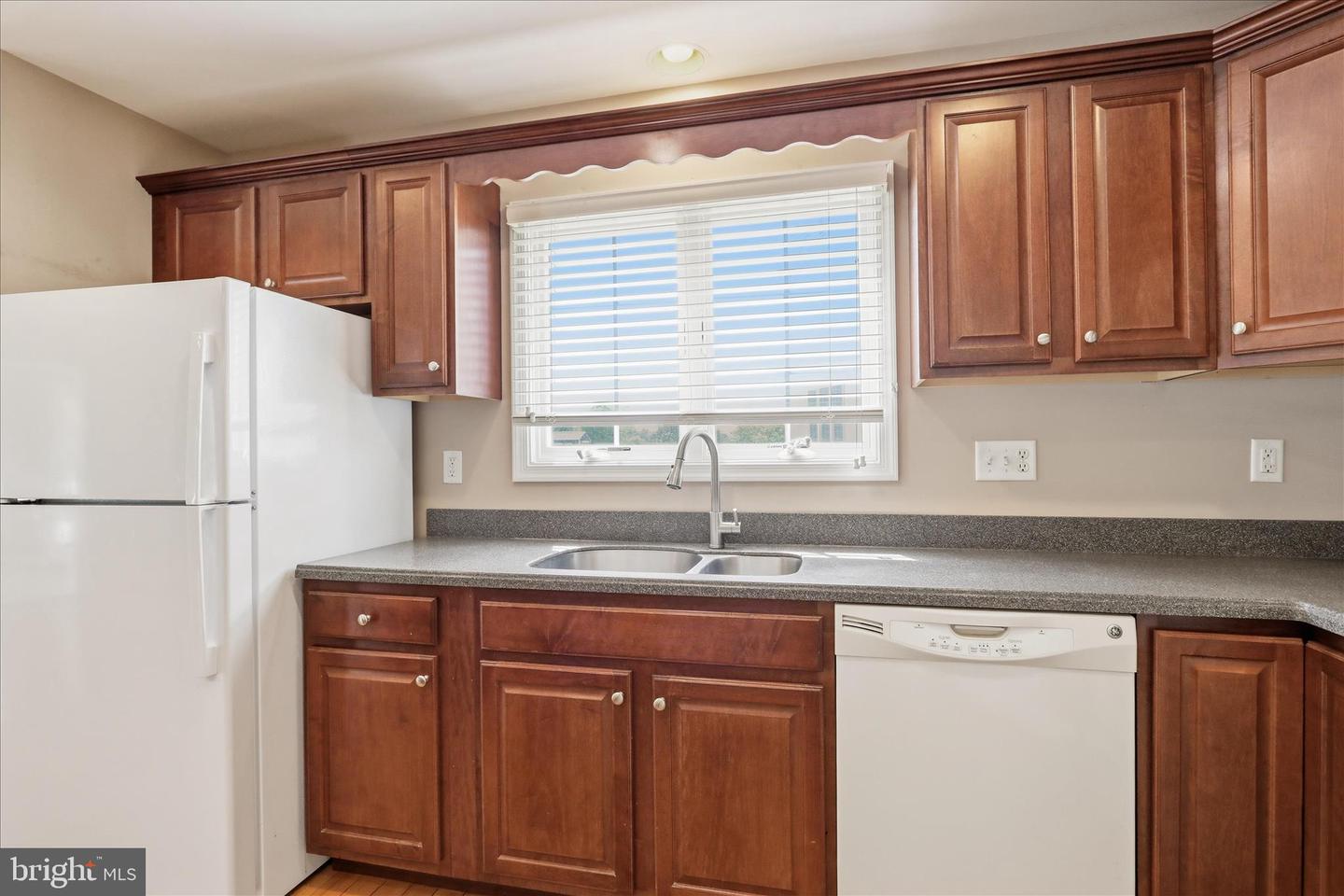 17907 Constitution Cir Property Photo 15