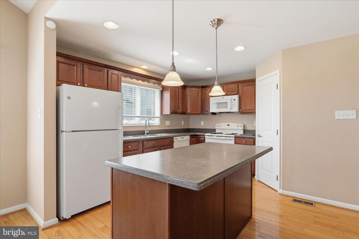 17907 Constitution Cir Property Photo 17