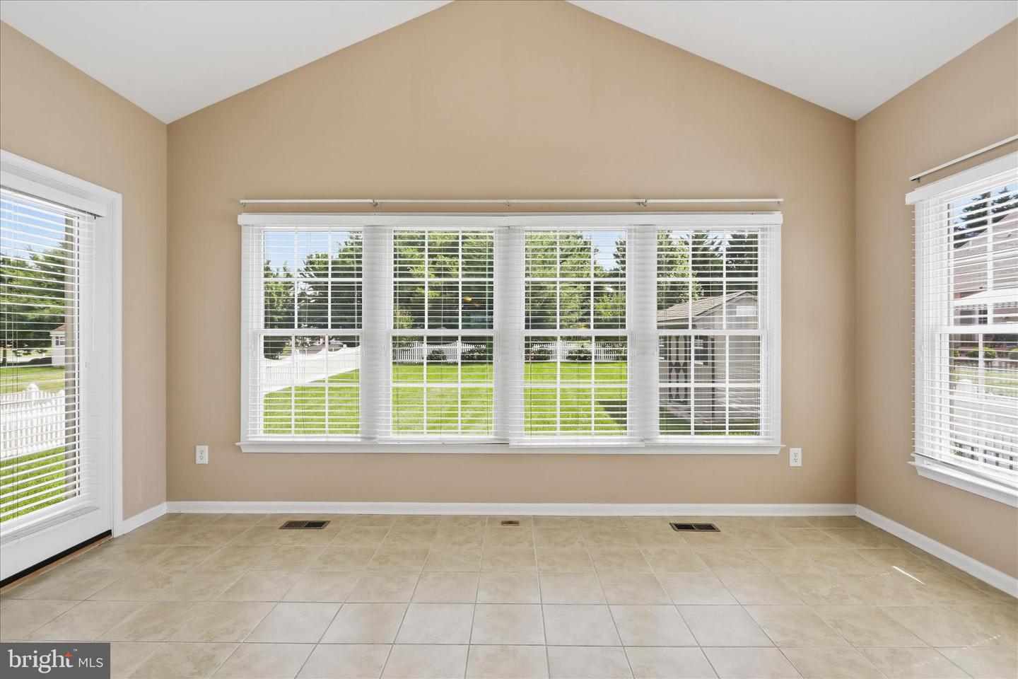 17907 Constitution Cir Property Photo 27