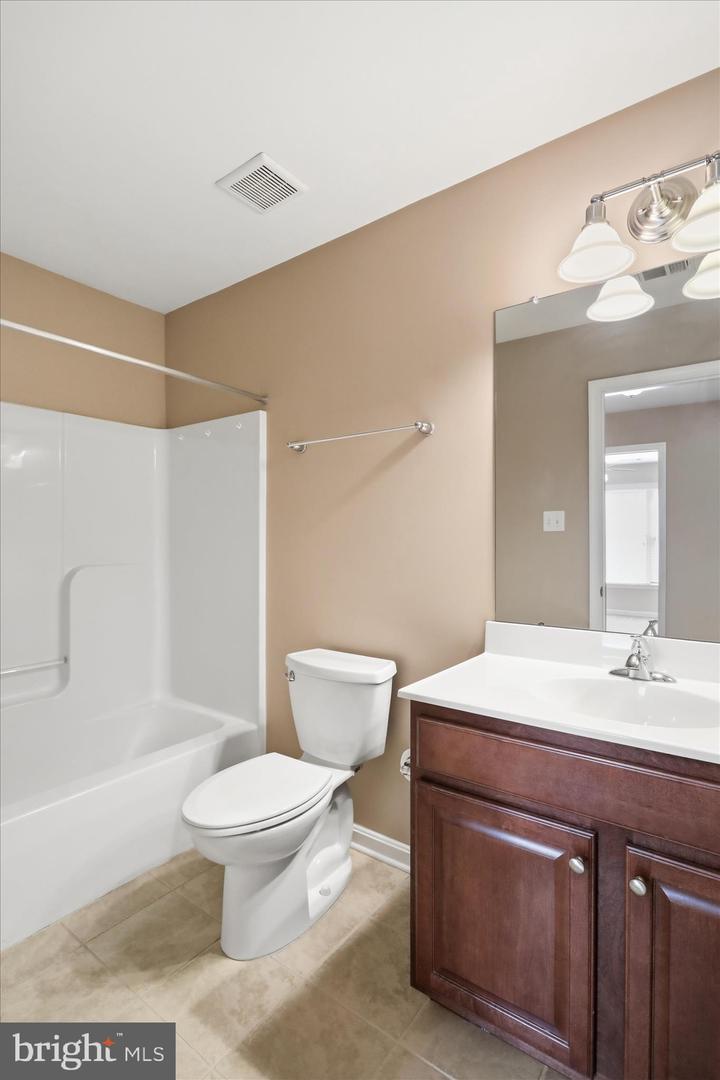 17907 Constitution Cir Property Photo 38