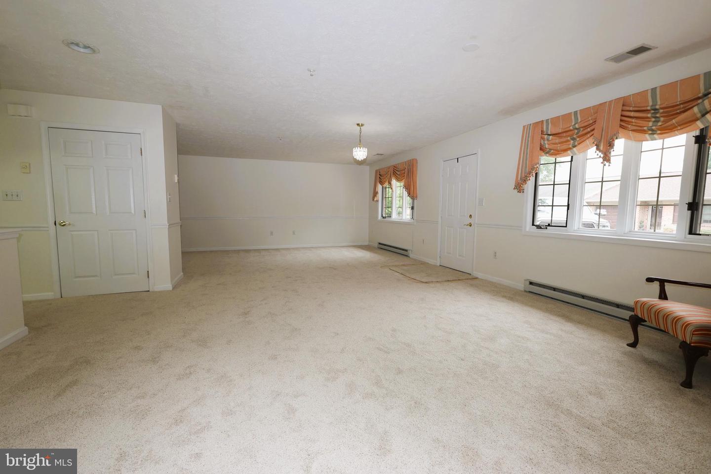 1025 Matthew Ct Property Photo 7
