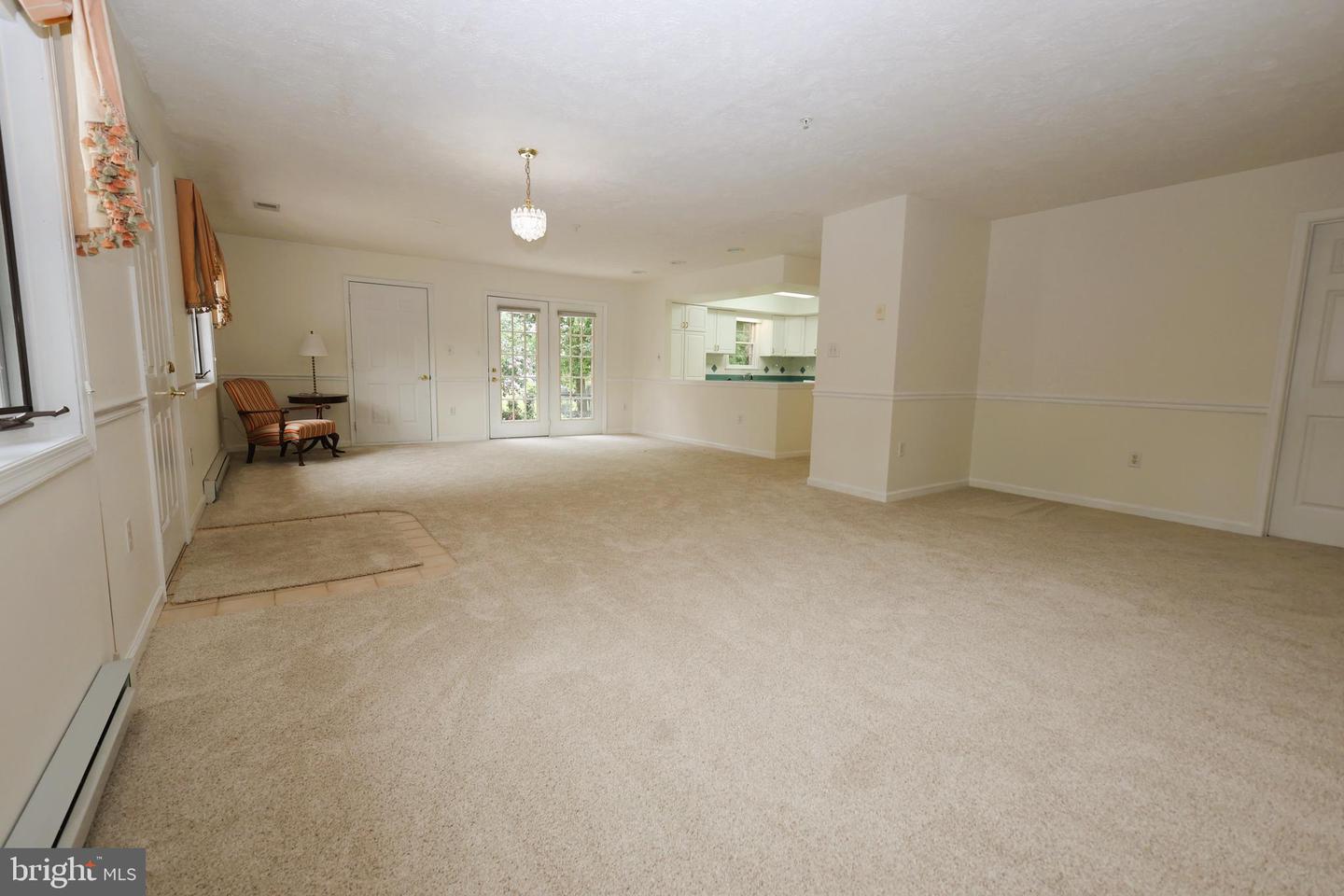 1025 Matthew Ct Property Photo 8