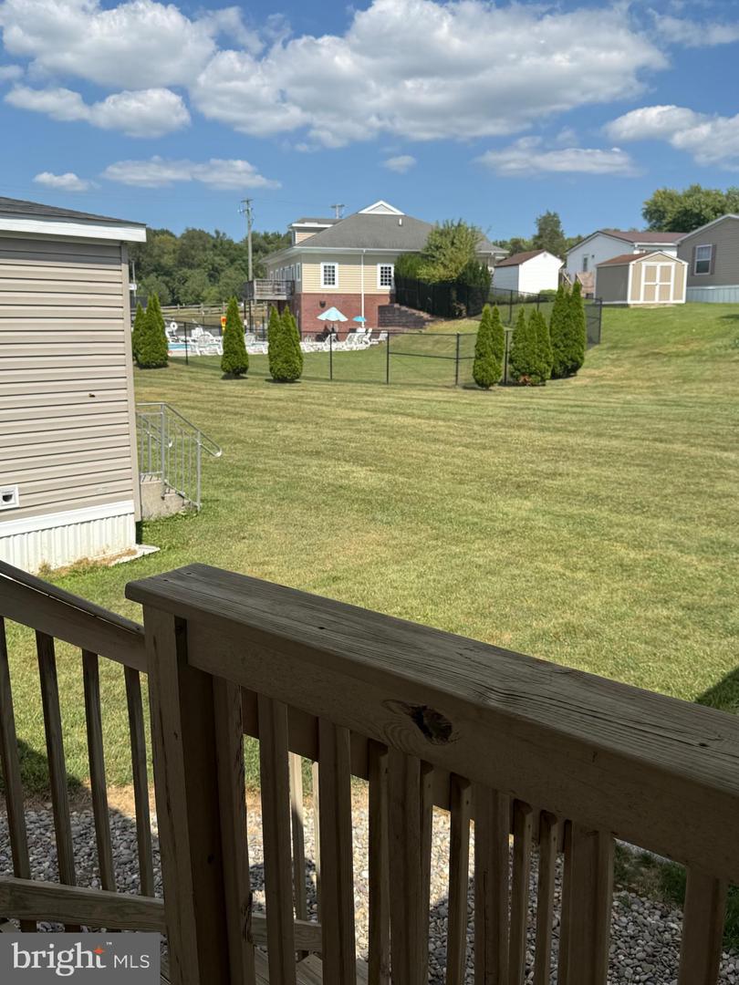 11307 Hawthorne Ct Property Photo 6