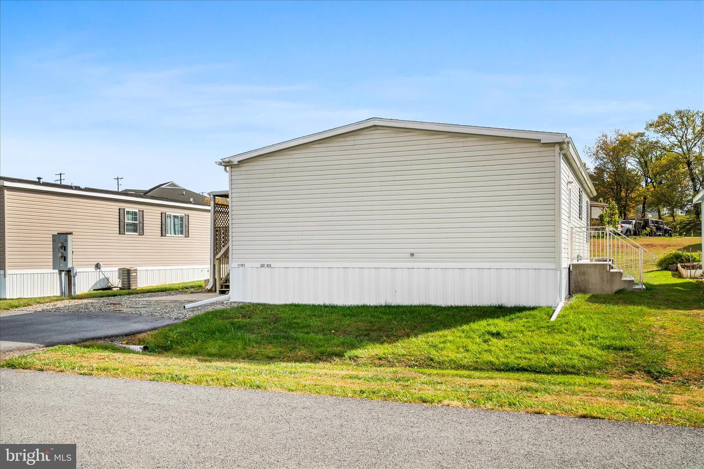 11307 Hawthorne Ct Property Photo 8