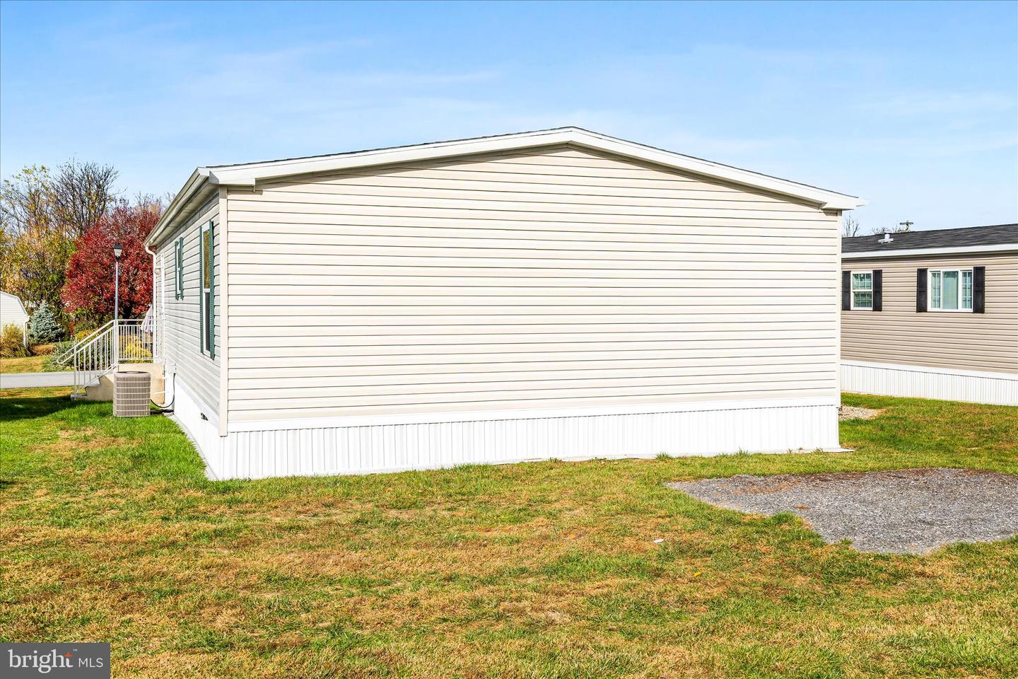 11307 Hawthorne Ct Property Photo 10