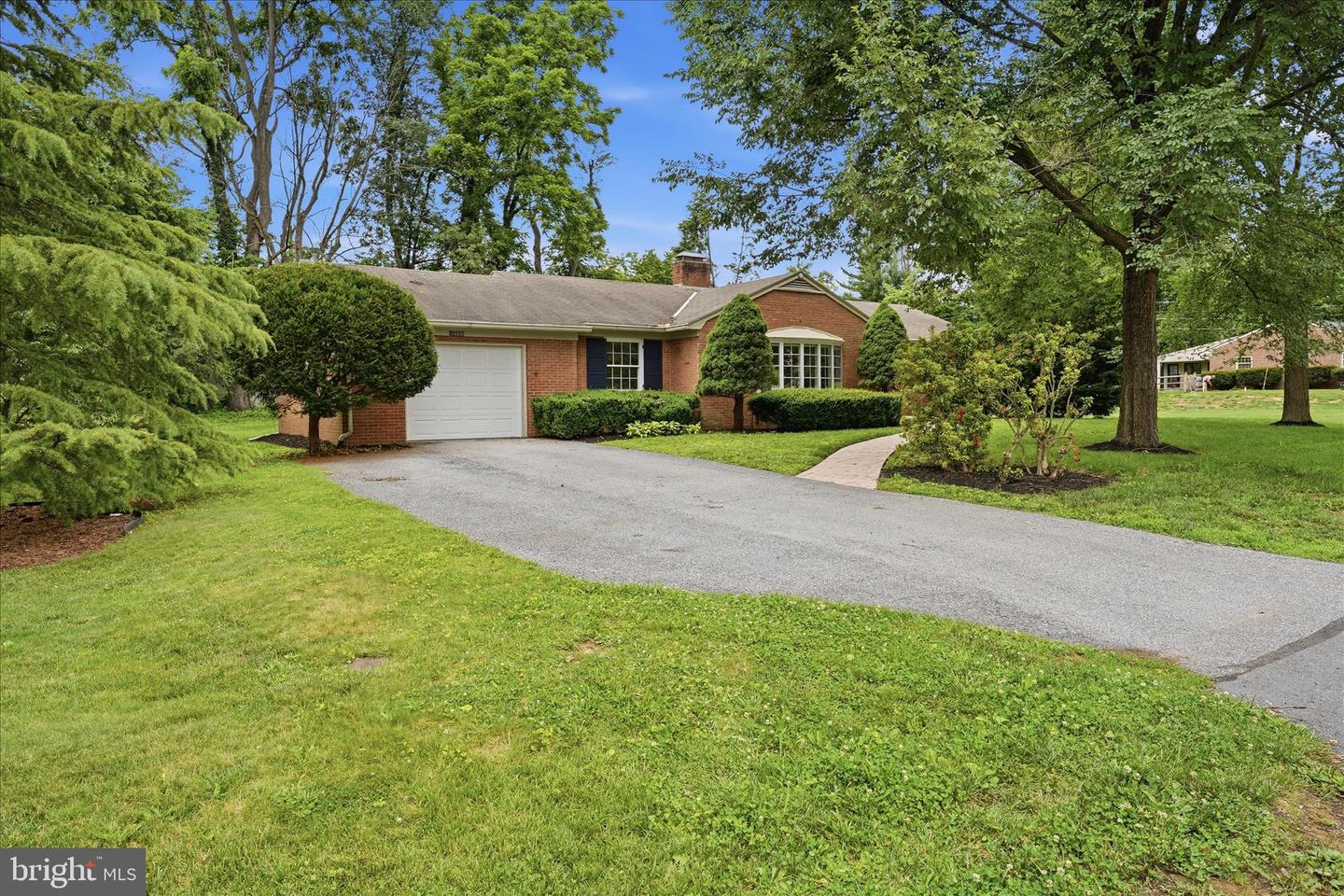 13028 Woodburn Dr Property Photo 3