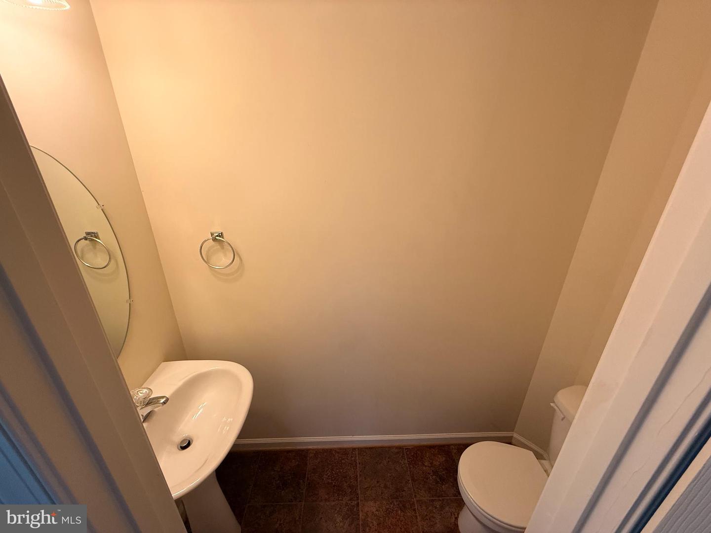 10329 Lantern Ln Property Photo 9