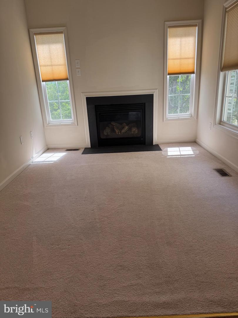 10329 Lantern Ln Property Photo 18